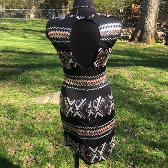 Black sequin pattern cocktail dress EUC!! - Picture 5 of 8